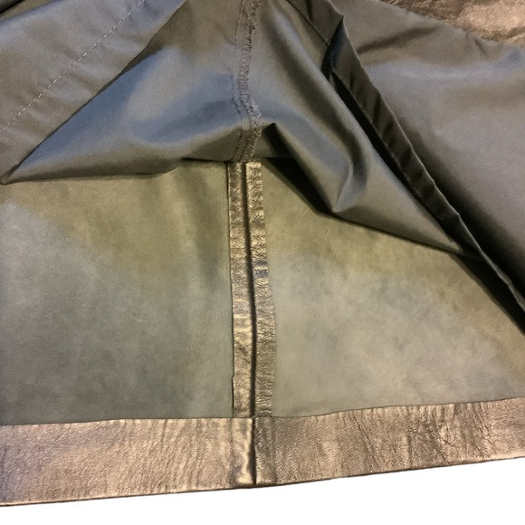 Cach’e Women’s GENUINE LEATHER Lined Skirt. New With Tags. Dark Silver Gray - Picture 7 of 9